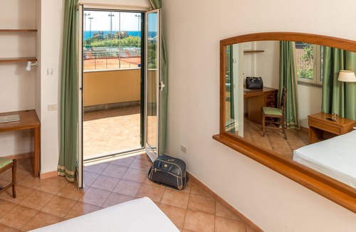 Civitavecchia Hotel | Hotel Baia Del Sole