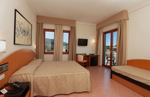 Sant'Agnello Hotel | Hotel Caravel