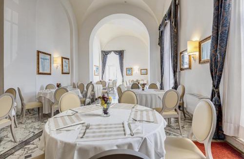 Civitavecchia Hotel | Hotel De La Ville