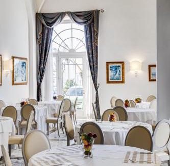 Civitavecchia Hotel | Hotel De La Ville