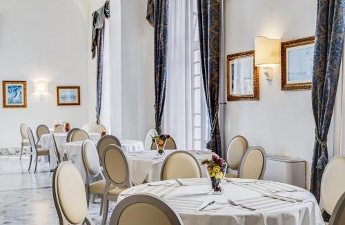 Civitavecchia Hotel | Hotel De La Ville
