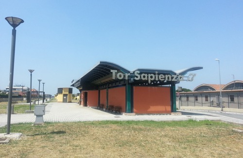 Tor Sapienza Hotel | Hotel Domidea