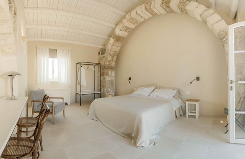 Brindisi Hotel | Hotel in Brindisi with 1 bedrooms sleeps 2