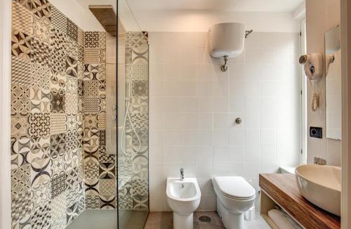 Rione III Colonna Hotel | Hotel King