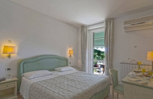 Passignano sul Trasimeno Hotel | Hotel Kursaal - Umbria