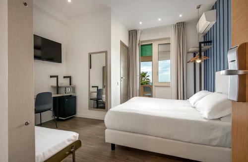 Quartiere XXXIII Lido di Ostia Ponente Hotel | Hotel La Scaletta