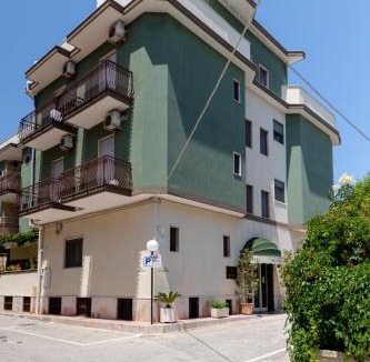 Trani Hotel | Hotel Riviera