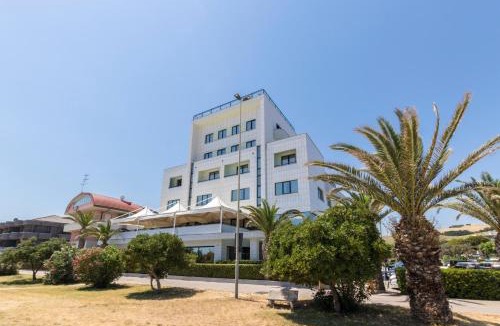 Lido di Fermo Hotel | Hotel Royal