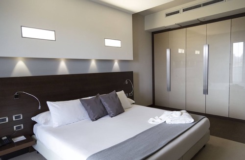 Pomezia Hotel | HOTEL SELENE POMEZIA
