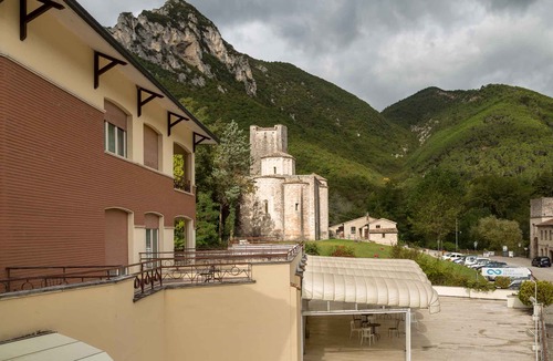 Genga Hotel | Hotel Terme di Frasassi