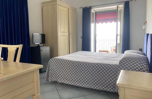 Ventotene Hotel | Hotel Villa Iulia