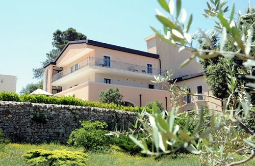 Martina Franca Hotel | Hotel Villa Rosa
