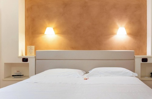 Brindisi Histotic Center Hotel | Hotiday Brindisi Garibaldi