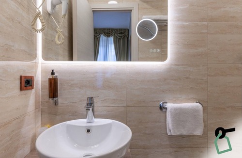 Sallustiano Hotel | HOTIDAY Room Collection - Roma Porta Pia