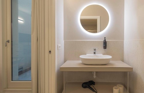 Trieste Old Town Hotel | Hotiday Trieste Teatro