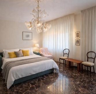 Carpenedo House | House in the park! Free parking and convenient to Venice