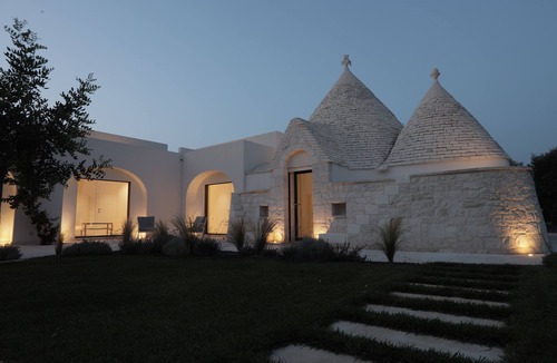 San Vito dei Normanni Villa | HOUSEHOLD THE NOTE