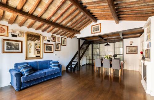 Trastevere Apartment | iFlat Charming Terrace Retreat in Trastevere