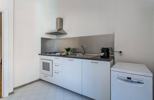Salario Apartment | iFlat | Classic roman palazzo Fons Trevi A15