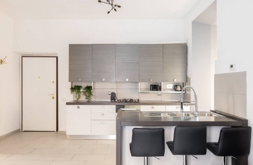 Rome City Centre Apartment | iFlat | Monti Elegant Apartment with Terrace