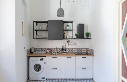 Rione III Colonna Apartment | iFlat | Spanish Steps Brightness