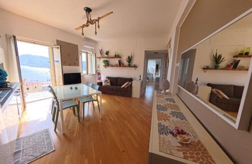 Palermo Apartment | Il Balcone sul mare - free parking & relax