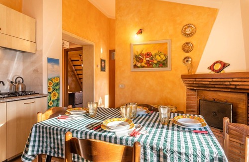 Pescia Apartment | "Il Belvedere sulla Valle House" Apartment with Mountain View, Wi-Fi, and Terrace