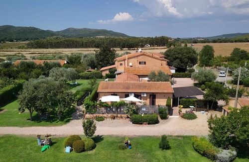 Capalbio House | "IL CASALE DEI GIRASOLI" Country House in Capalbio