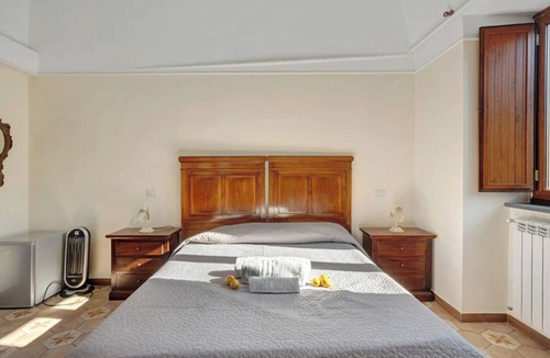 Monte Chiaro House | Il Casale del Sole