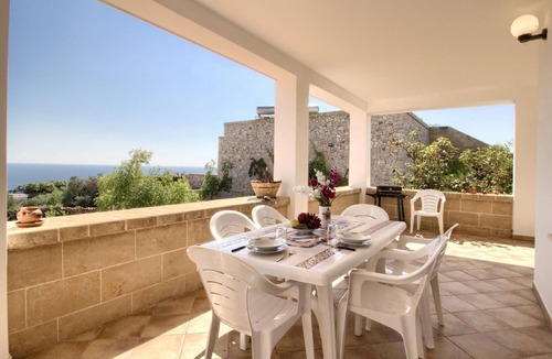 Marina San Gregorio House | Il Corbezzolo San Gregorio by LoveSud
