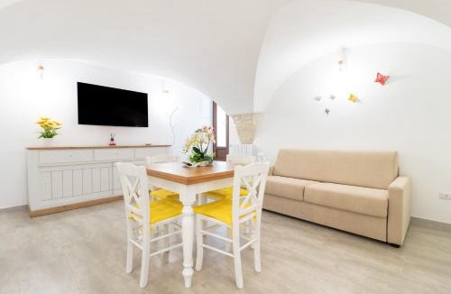 Old Town Cisternino Apartment | Il Giardino - Cisternino