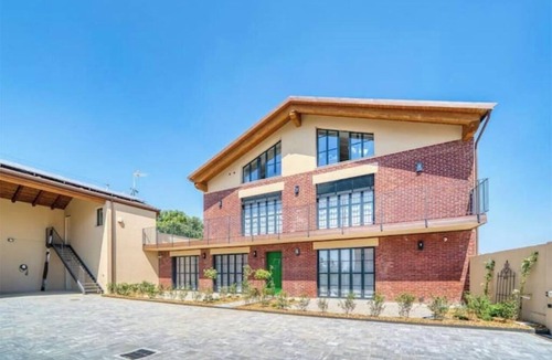 Tarantasca Apartment | Il Giardino dei Sensi – Gold Medal | Relaxation and charm amid the greenery of the Langhe