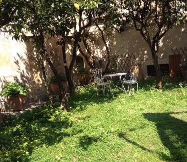 Grottaglie Bed & Breakfast | Il Giardino