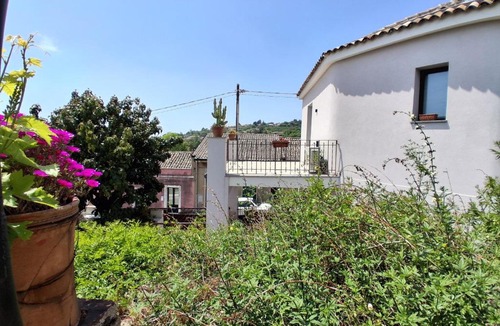 Viagrande House | Il pozzo diVenere