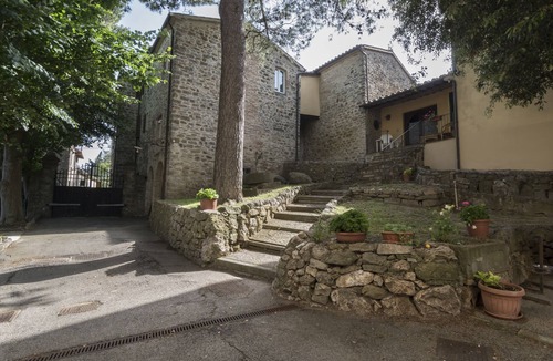 Montecolognola House | IL TORCHIO APARTMENT - Borgo Spagnoli Farmhouse