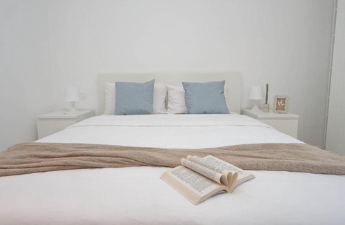 Quartiere XX Ardeatino Apartment | Il Villino di Adelchi by DomusDimore