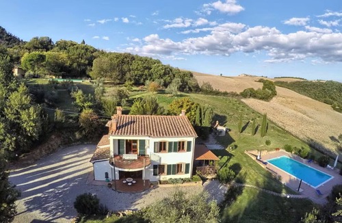Volterra Villa | Il Villino - Villa with private pool and 8000 sqm fenced garden - Volterra