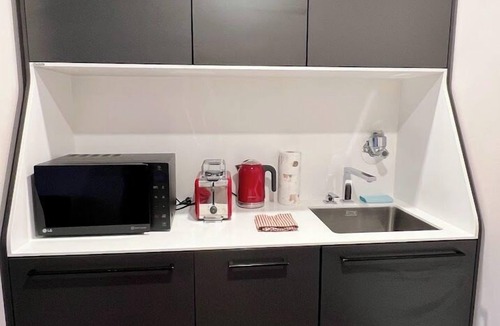 Altstadt Apartment | Immaculate Studio Apartment in Bremen City