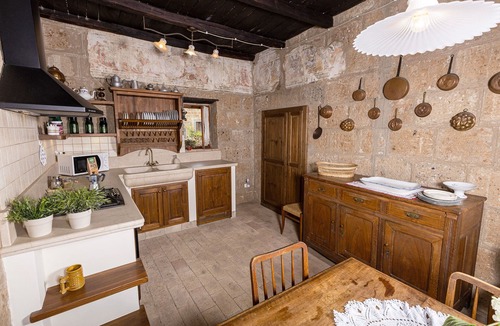 Bagnoregio House | In downtown Civita, an aristocratic home for living in time gone by.