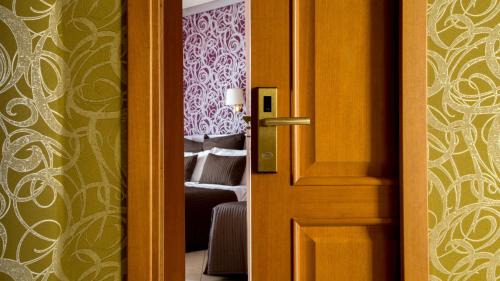 Esquilino Bed & Breakfast | IN Roma Vale&Hillary colosseo b&b
