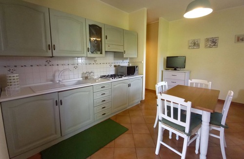 Fonte Nuova Apartment | Independent apartment with garden near Rome
