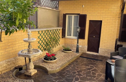 Aurelio Apartment | Independent apartment, private garden on ViaAurelia area Vaticano City
