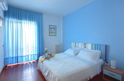 Forio Hotel | Iris Hotel