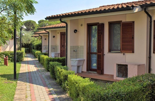 Follonica House | Belvilla by OYO Il Girasole Villette Trilocali