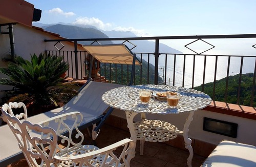 Colli di Fontanelle House | De Angelis House | Amalfi Coast Sea View Terrace
