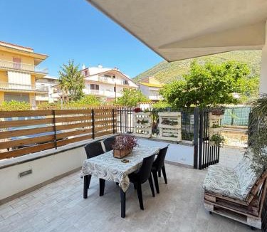 Fondi House | J&M House