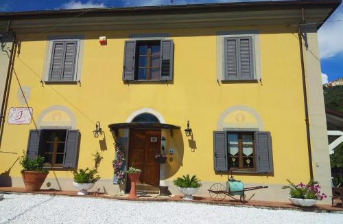 Luni Bed & Breakfast | jasmine cottage