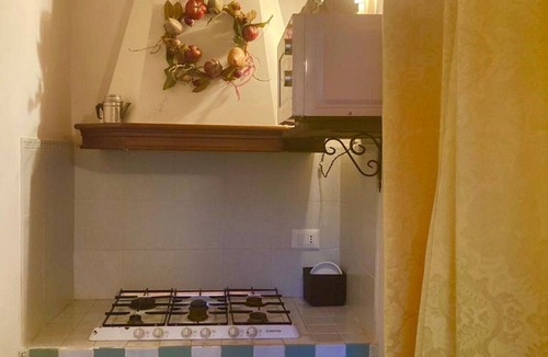 Salisano Ski Chalet | Jazz-Jazz Emotional Exp-Rooms & Camping in the Countryside Farmhouse Estate