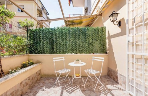 Ciampino Apartment | Joker House Rome in 15 minutes Station Airport