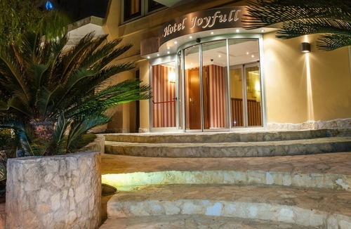 Naples Hotel | Joyfull